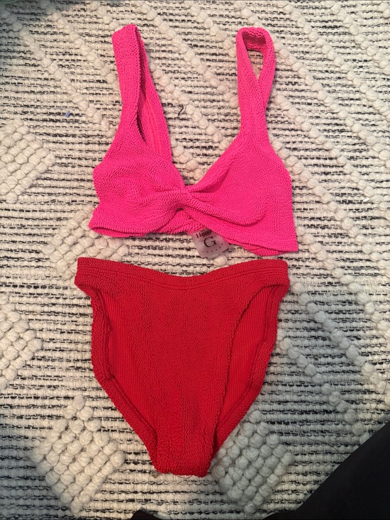 Hunza G Other - Hunza G Pink Twist-Front Top with Red High-Waist Bottoms